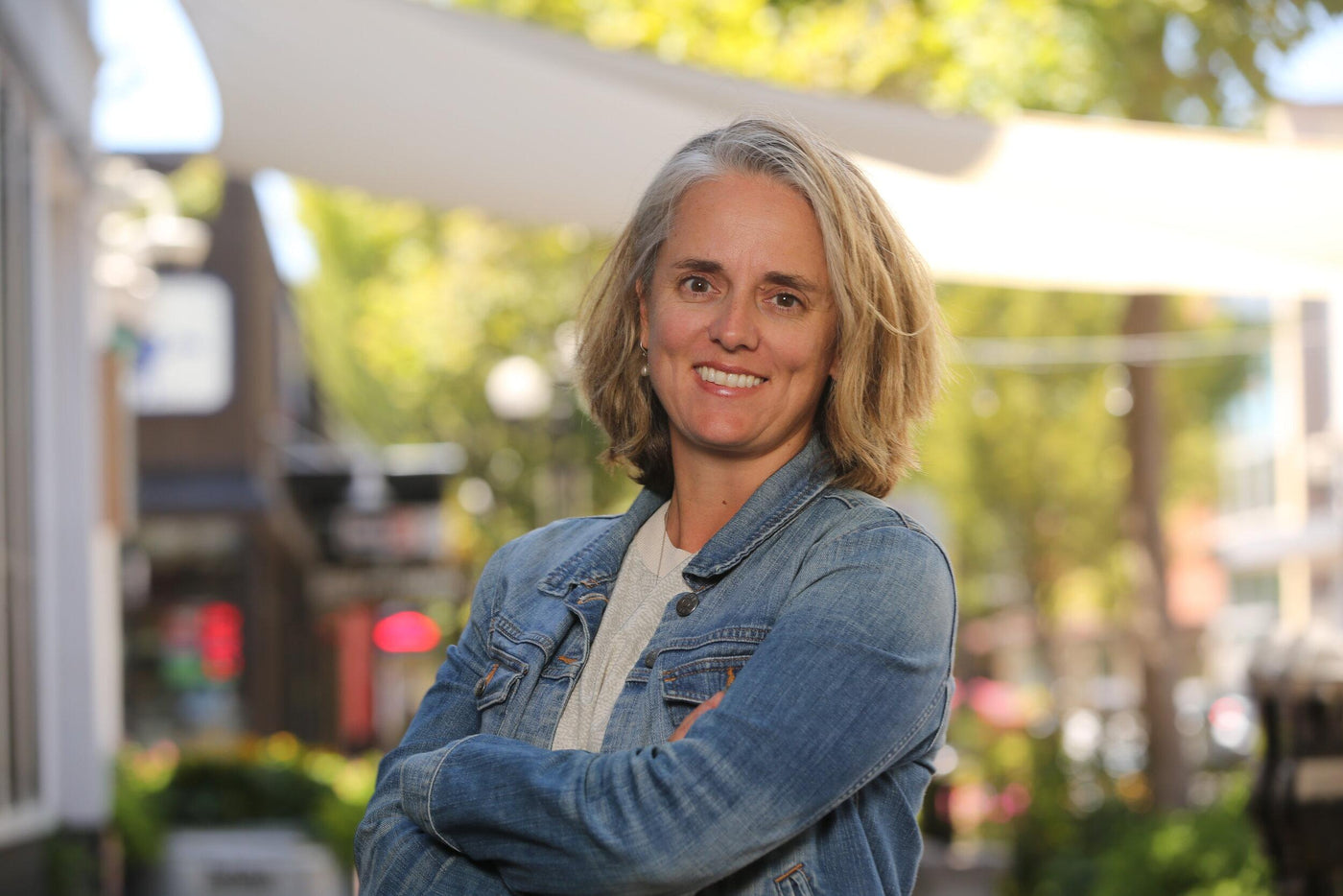 Supporting Small Farm Businesses with Local Food Marketplace